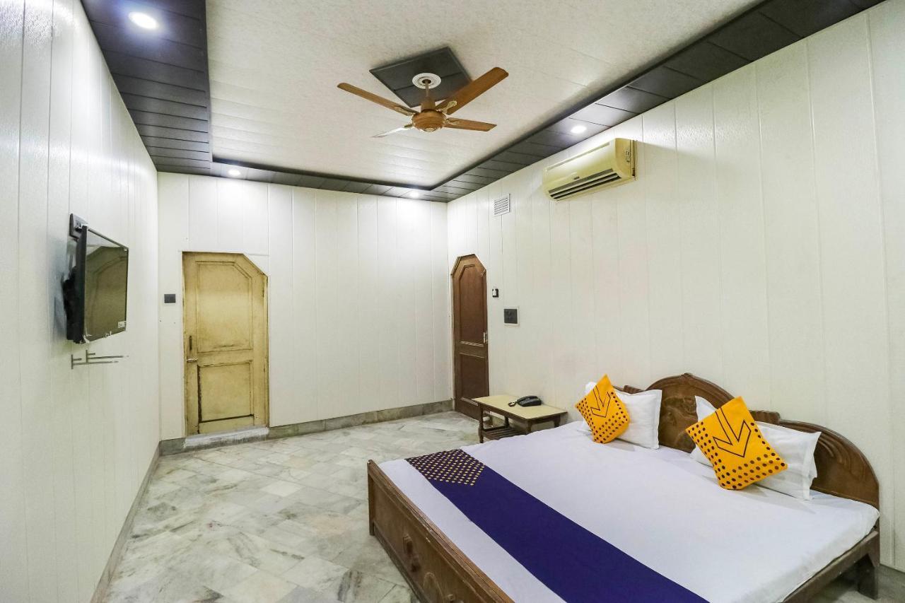 Spot On 65416 Hotel Classic Lucknow Dış mekan fotoğraf